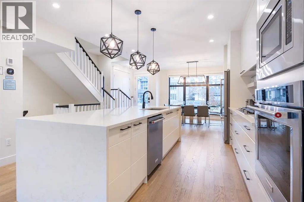 2433 30 Street SW - photo 2