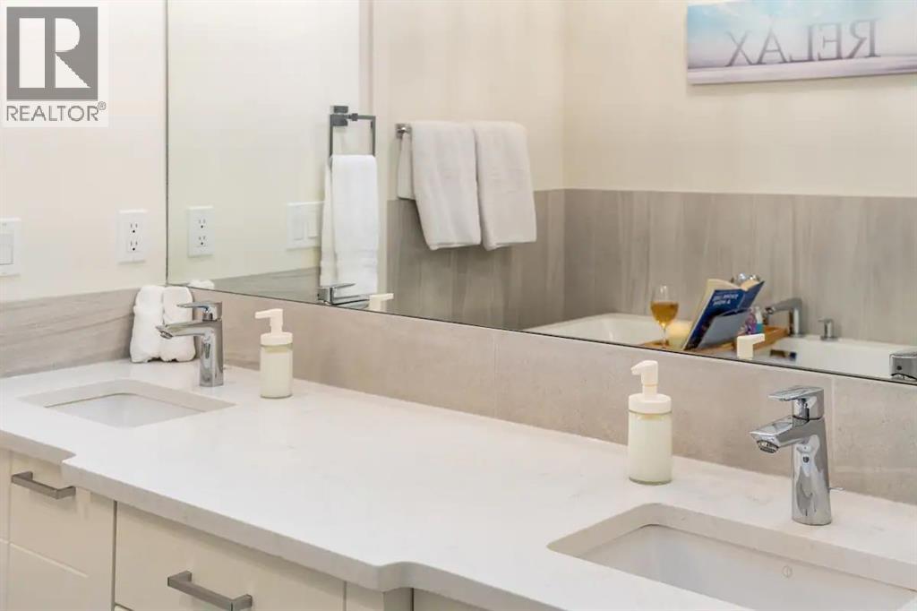 2433 30 Street SW - photo 24