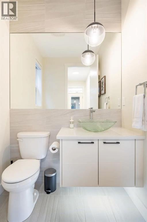 2433 30 Street SW - photo 25