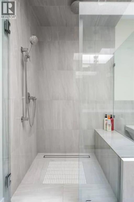 2433 30 Street SW - photo 27