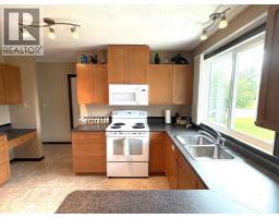2pc Bathroom - 5402 47 Avenue W, Forestburg, AB T0B1N0 Photo 8