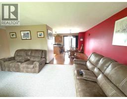 5402 47 Avenue W, Forestburg, AB T0B1N0 Photo 17