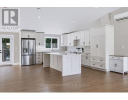 Kitchen - 22 Parkglen Drive, Ottawa, ON K2G3G9 Photo 11