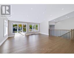 Living room - 22 Parkglen Drive, Ottawa, ON K2G3G9 Photo 6