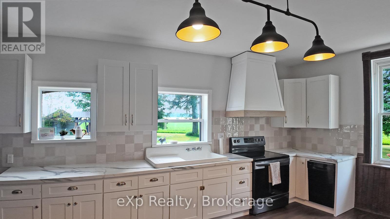 482 10 SIDE ROAD S, Brockton — photo 5