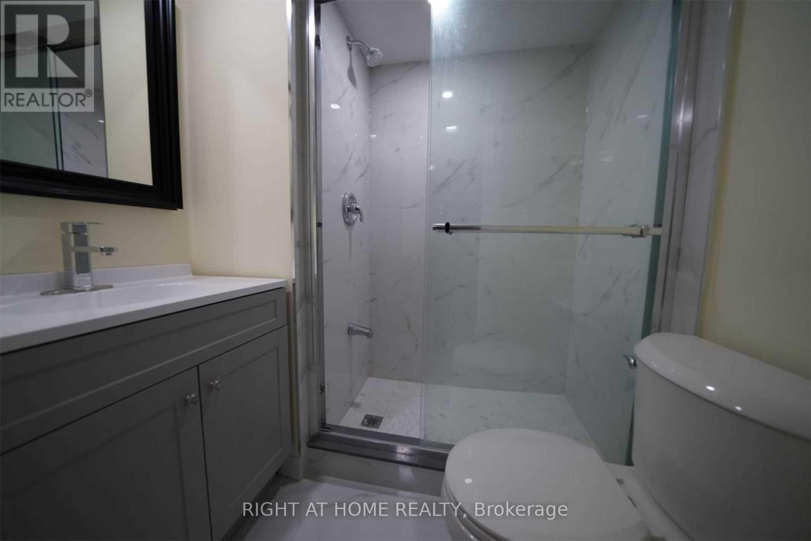 BAST - 17 BRYANT STREET, Toronto (Bathurst Manor) — photo 10