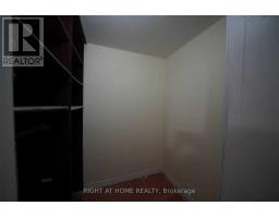 Bast - 17 Bryant Street, Toronto, ON M3H4Z8 Photo 9