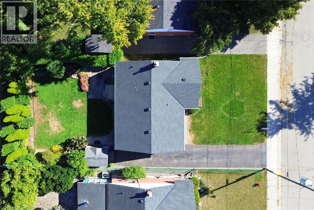 31 KEMP Drive - 43