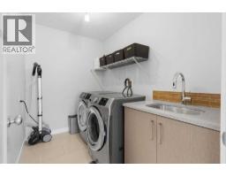 4407 17 Avenue Nw, Calgary, AB T3B0N7 Photo 24