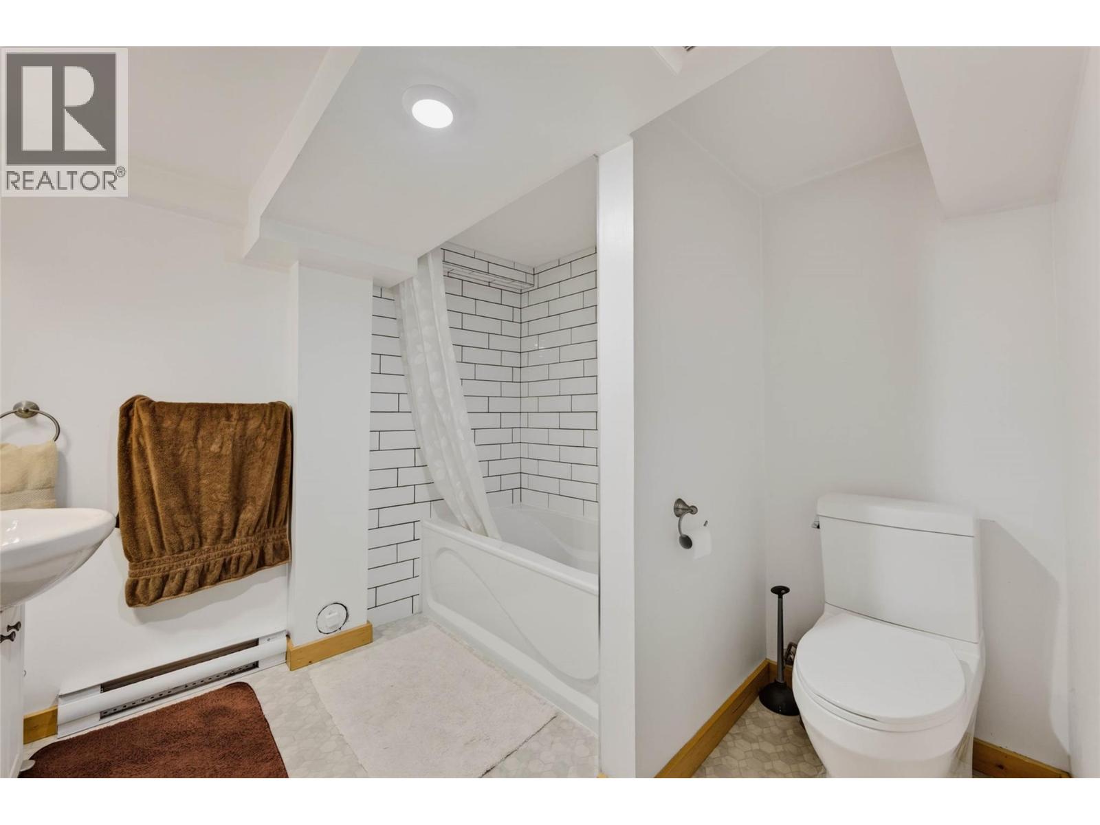 709 Fourth Street - Image 39