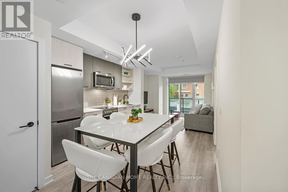 208 - 2300 ST CLAIR AVENUE W, Toronto (Junction Area) — photo 4