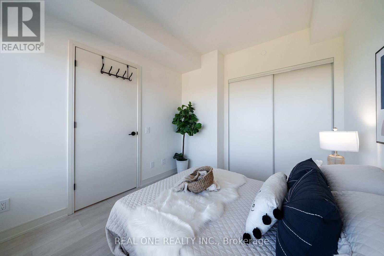 801 - 8010 DERRY ROAD, Milton (CO Coates) — photo 9