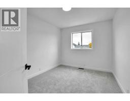 73 Martinridge Crescent Ne, Calgary, AB T3J3M4 Photo 21