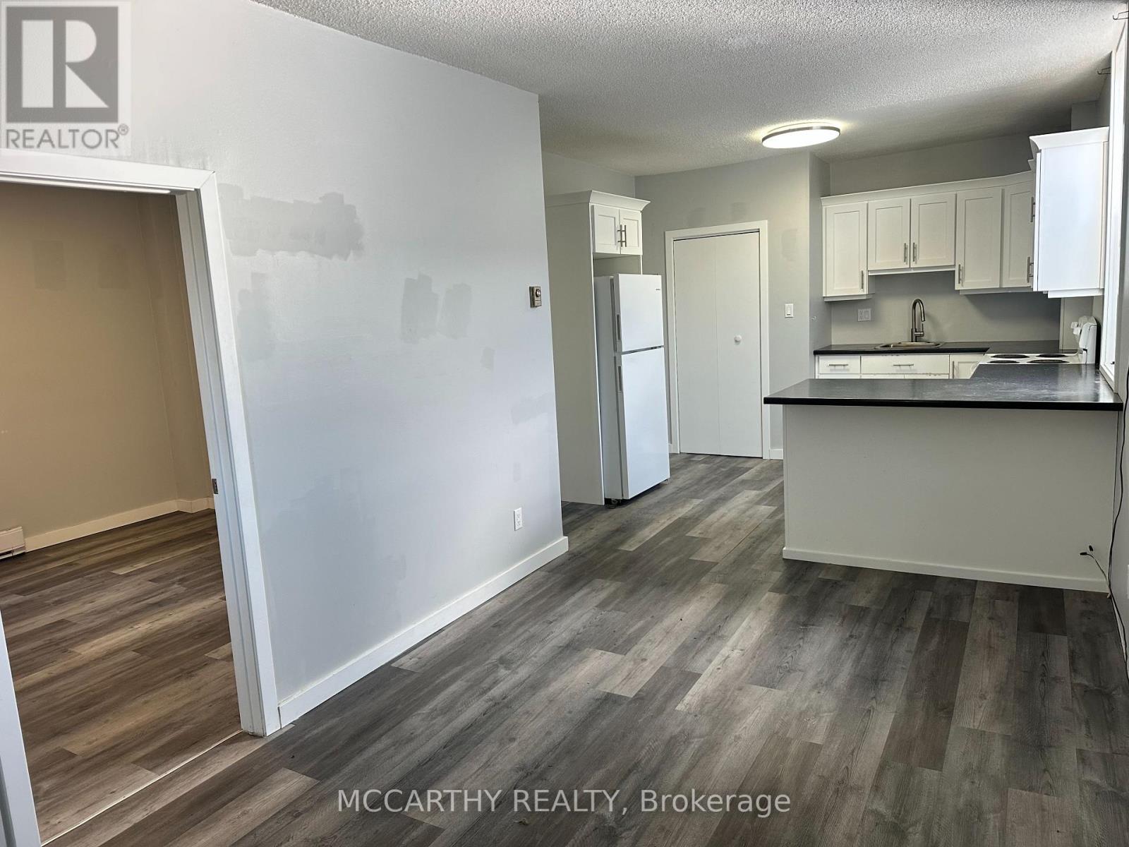 40 MAIN STREET E, Southgate — photo 5
