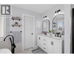 122 Sceptre Close Nw, Calgary, AB T3L1Y2 Photo 29