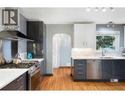 3pc Bathroom - 1 Kelwood Place Sw, Calgary, AB T3E4A2 Photo 11