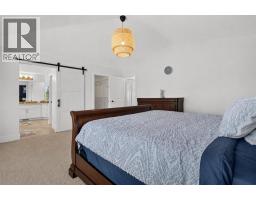 108 Kinniburgh Close, Chestermere, AB T1X0R8 Photo 32