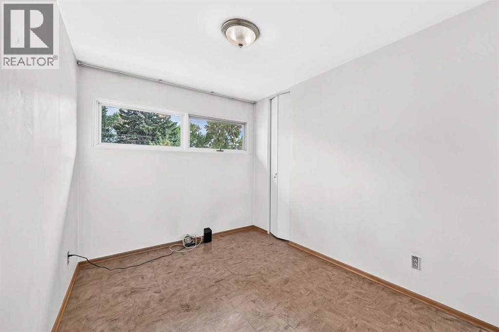 2022 Redwood Crescent SE - photo 16