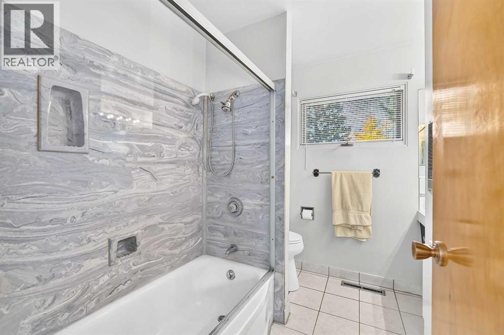2022 Redwood Crescent SE - photo 11