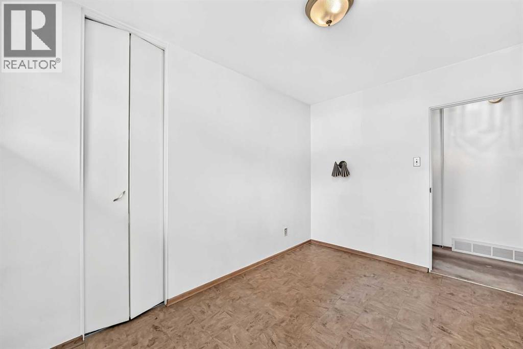 2022 Redwood Crescent SE - photo 17