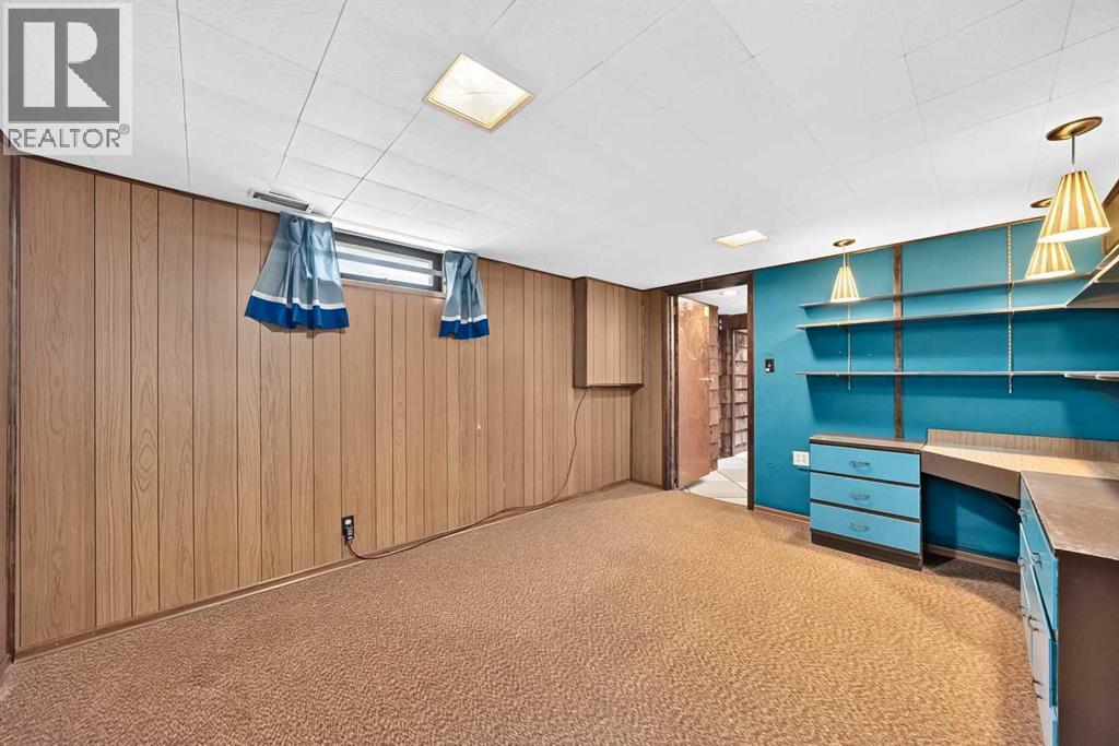 2022 Redwood Crescent SE - photo 22