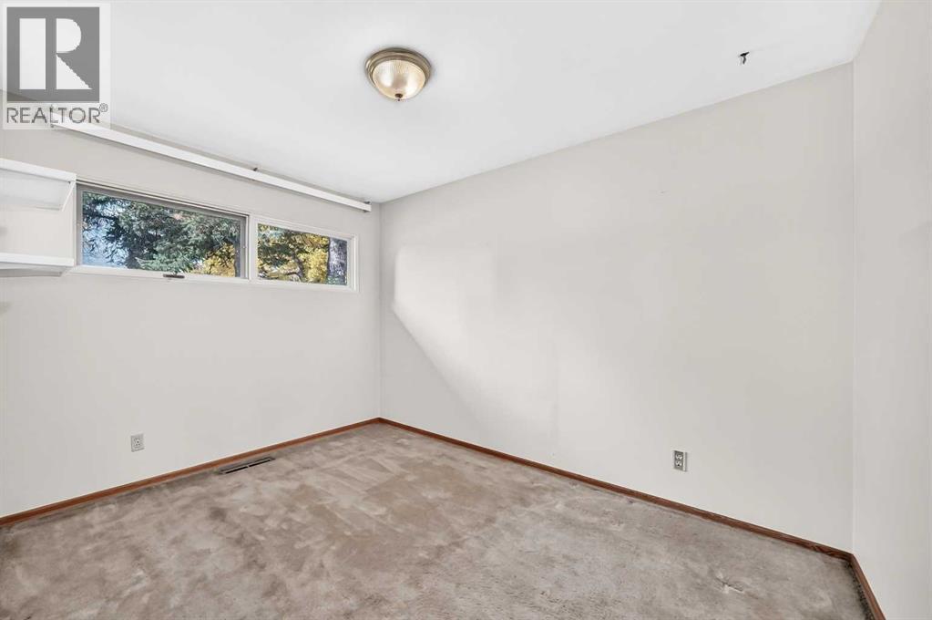 2022 Redwood Crescent SE - photo 14