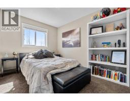 534 River Heights Crescent, Cochrane, AB T4C0T8 Photo 32