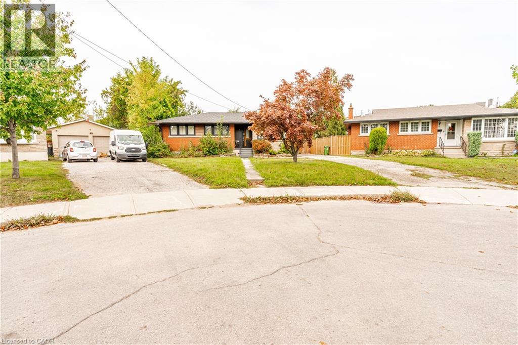 33 KENWOOD Crescent Unit# (main level), Hamilton — photo 2