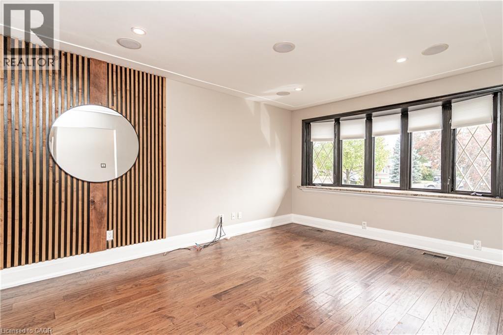 33 KENWOOD Crescent Unit# (main level), Hamilton — photo 5