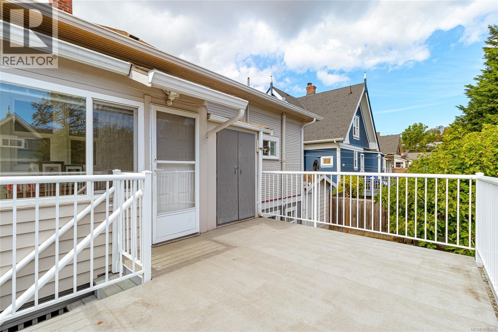 2531 Fernwood Rd - 24