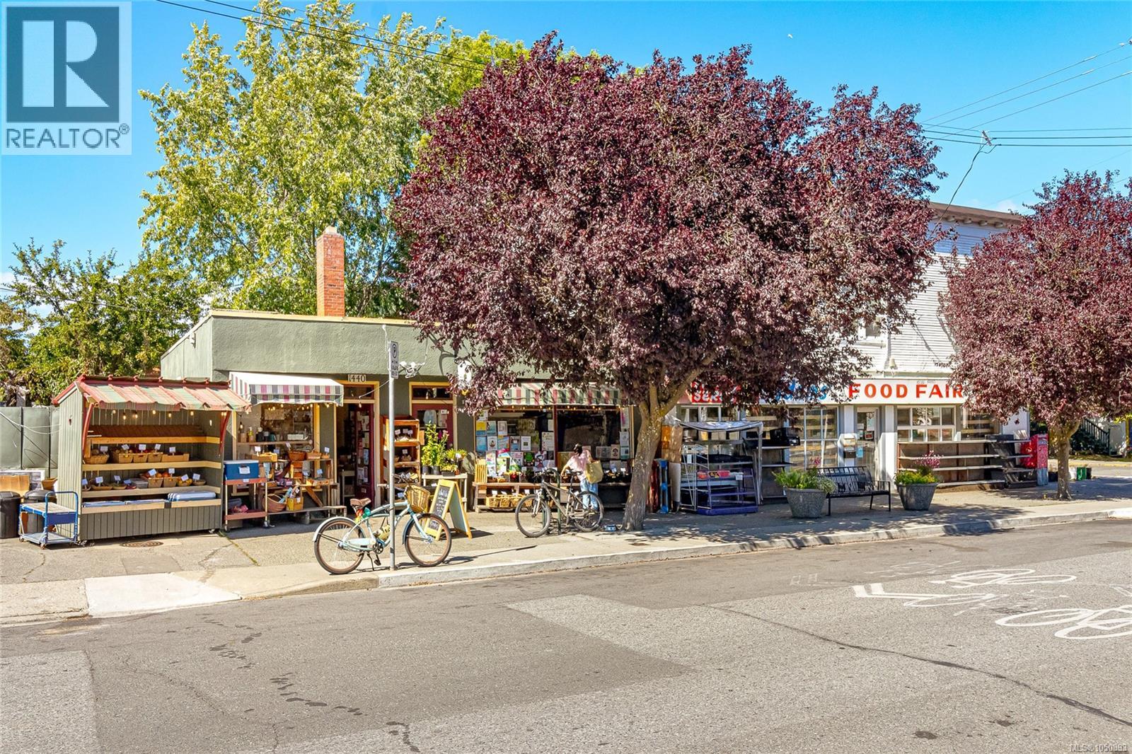  2531 Fernwood Road, Victoria