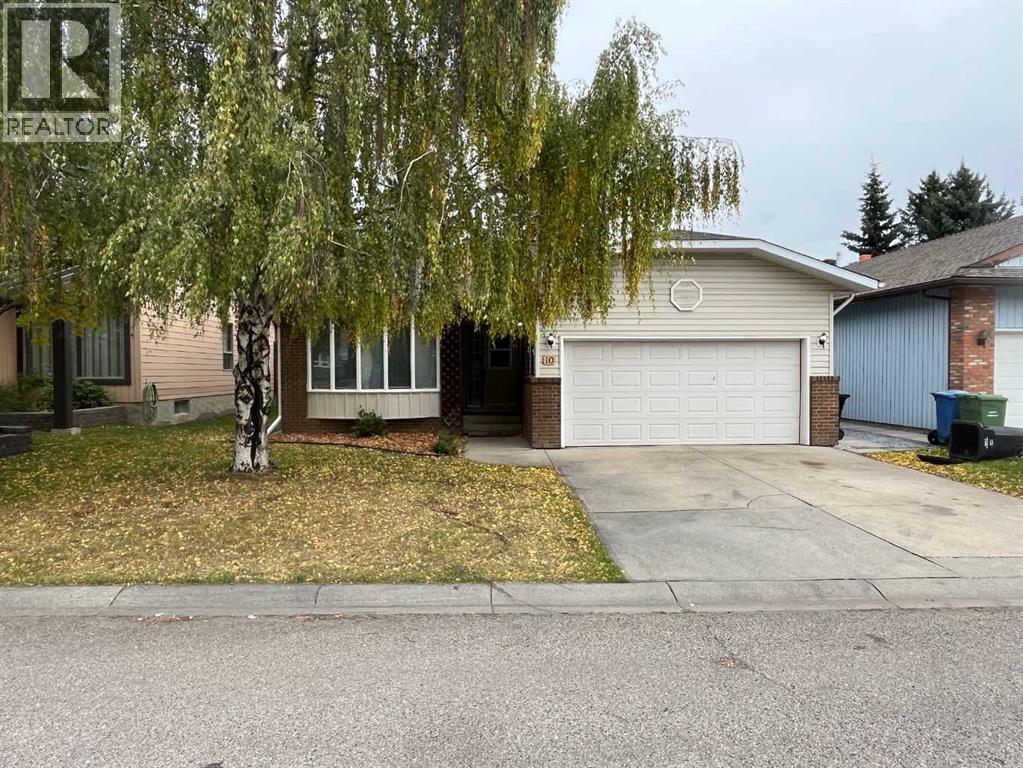 12 Woodmont Rise SW, Calgary