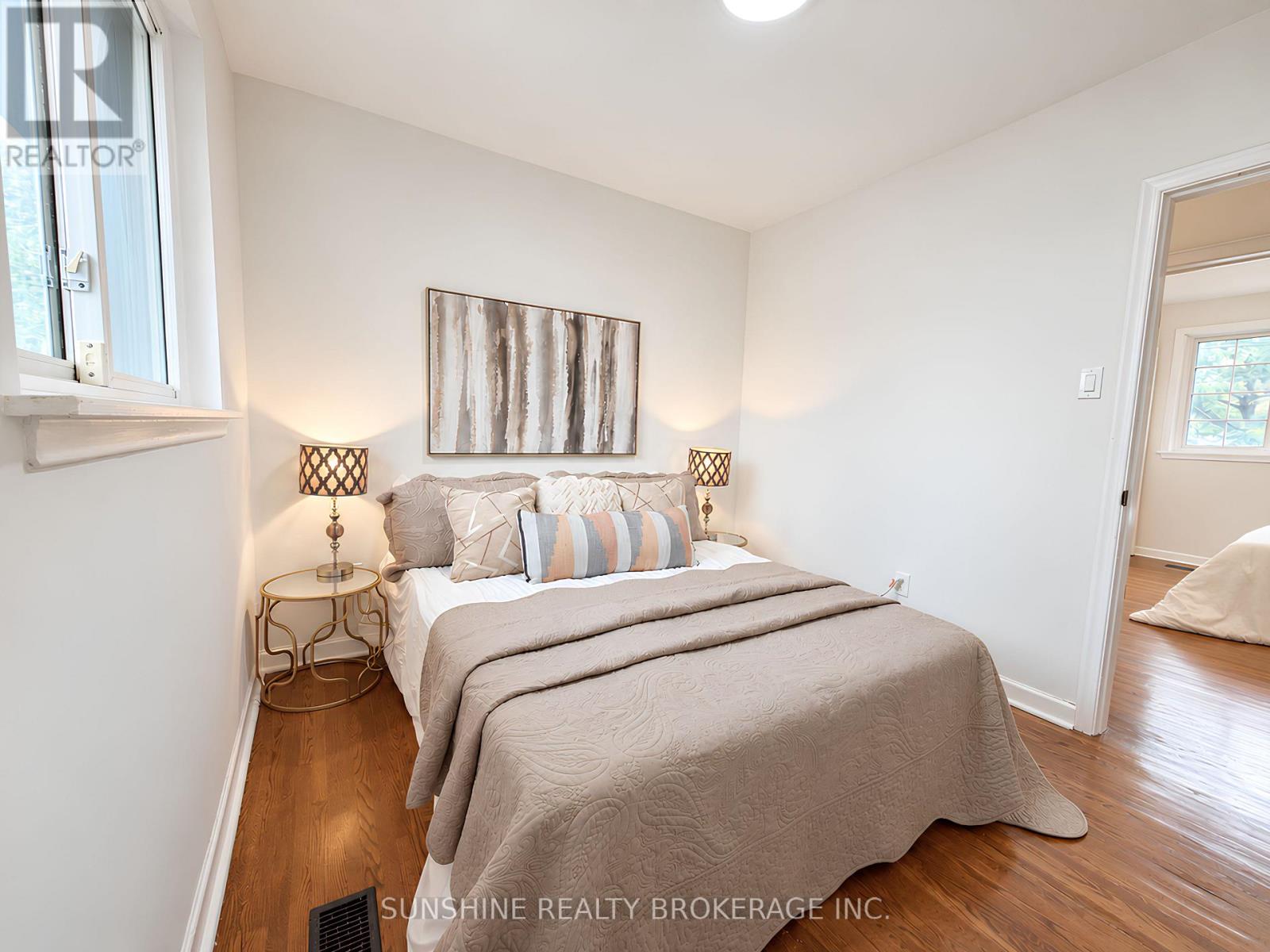 48 BELLBURY CRESCENT - 40