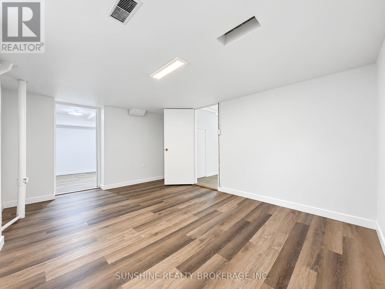 48 BELLBURY CRESCENT - 43