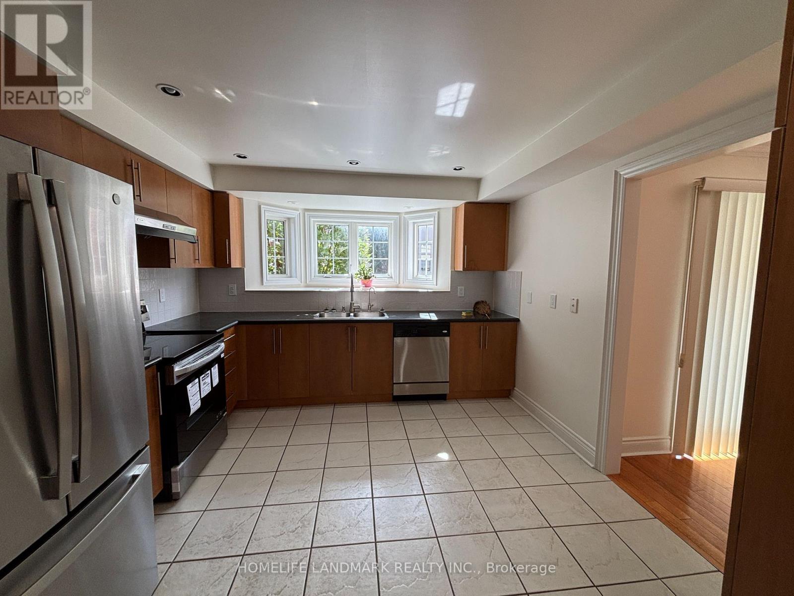 168 LEGENDS WAY, Markham (Unionville) — photo 9