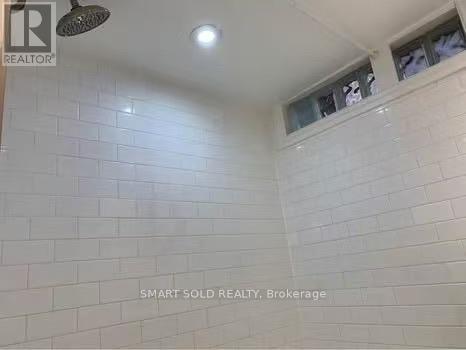 LOWER - 370 DELAWARE AVENUE, Toronto (Dovercourt-Wallace Emerson-Junction) — photo 7