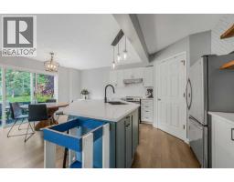 4pc Bathroom - 6 Tuscarora Circle Nw, Calgary, AB T3L2B7 Photo 11