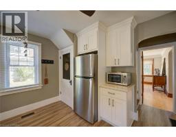 Living room - 15 Lyndsay Street, Brantford, ON N3T2C6 Photo 13