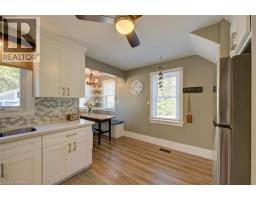 Kitchen - 15 Lyndsay Street, Brantford, ON N3T2C6 Photo 11