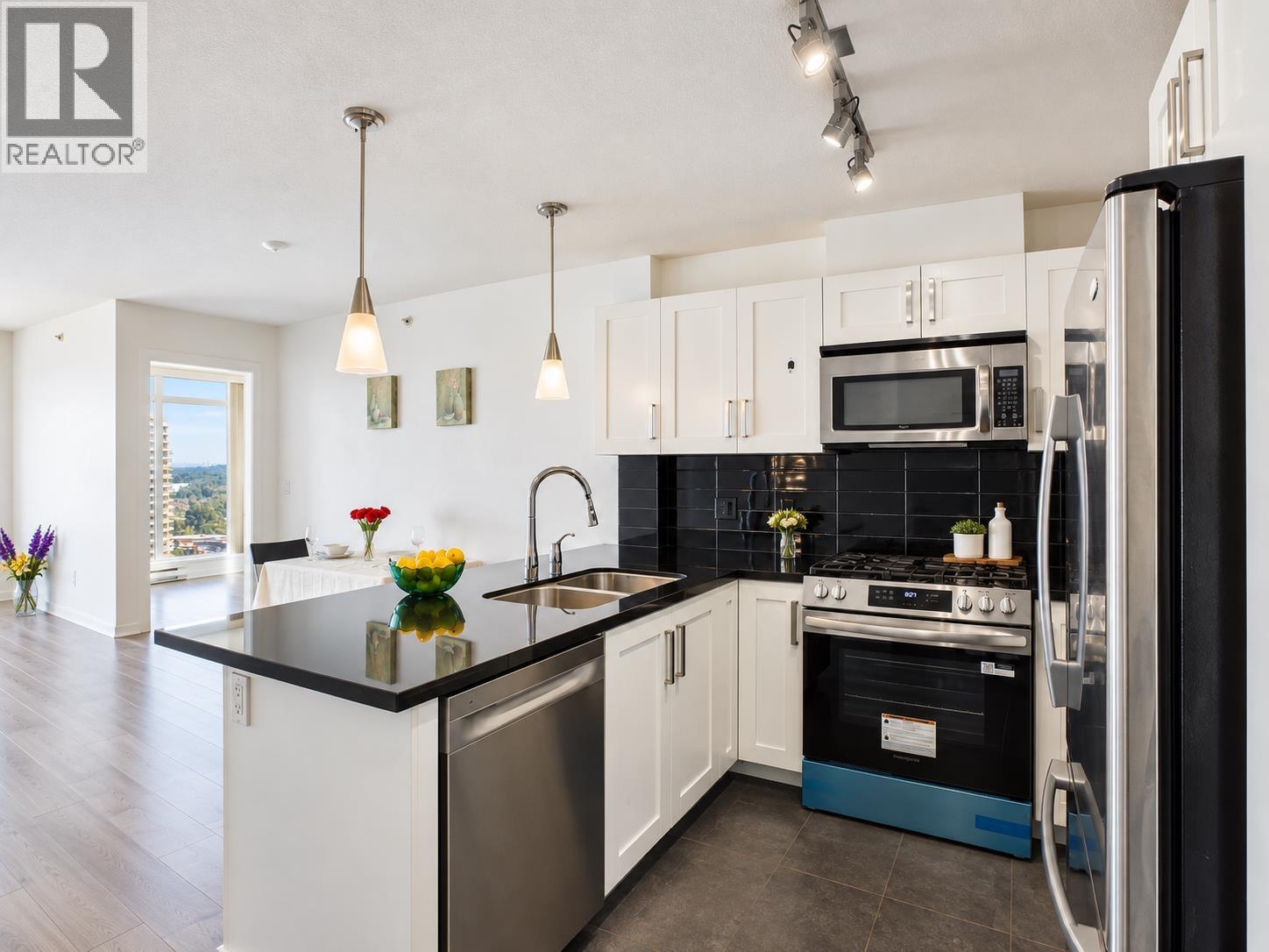 #2805 2133 DOUGLAS Road, Burnaby, British Columbia, V5C0E9, Burnaby, British Columbia — photo 5 of 5