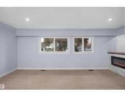 7501 95 Av Nw, Edmonton, AB T6C1X4 Photo 13