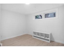 7501 95 Av Nw, Edmonton, AB T6C1X4 Photo 34