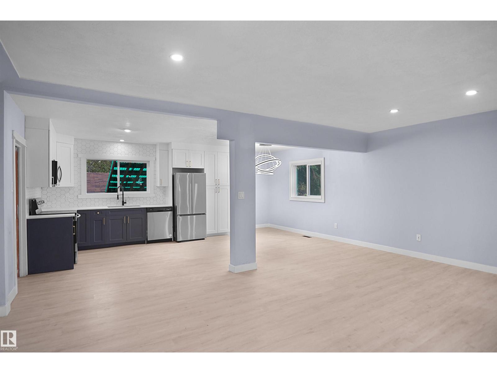 7501 95 AV NW - 11