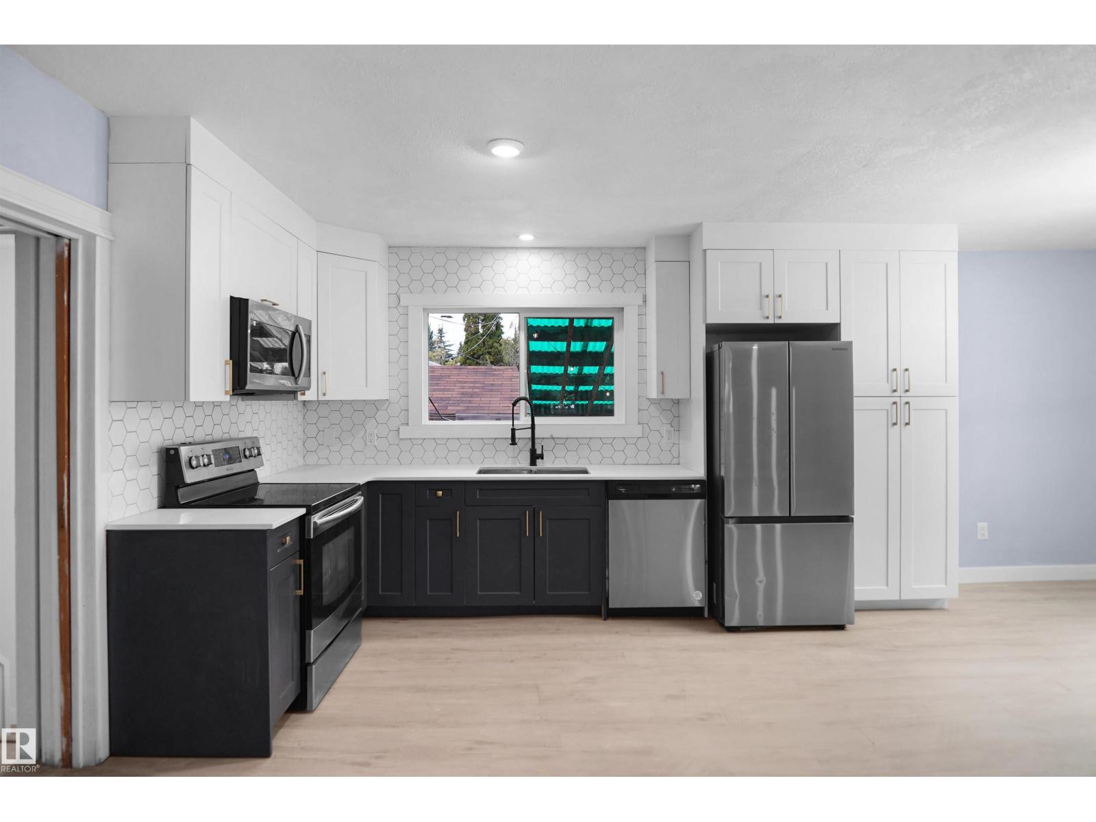 7501 95 AV NW - 17