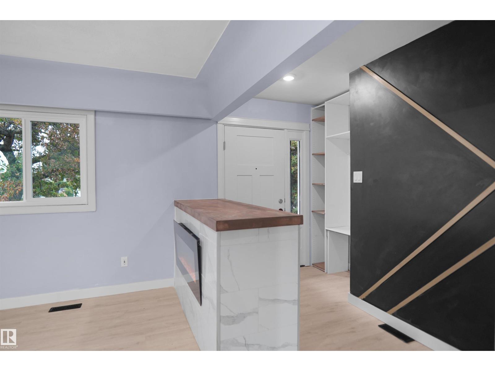 7501 95 AV NW - 9