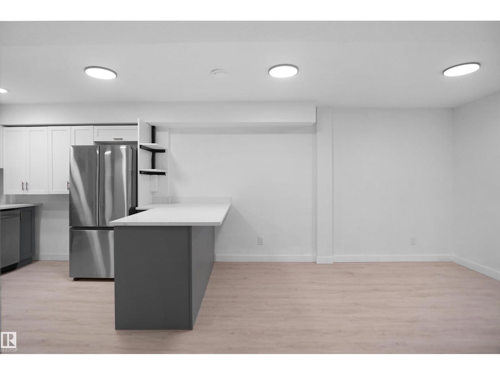 7501 95 AV NW - 47