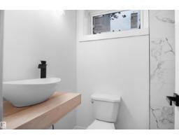 7501 95 Av Nw, Edmonton, AB T6C1X4 Photo 39