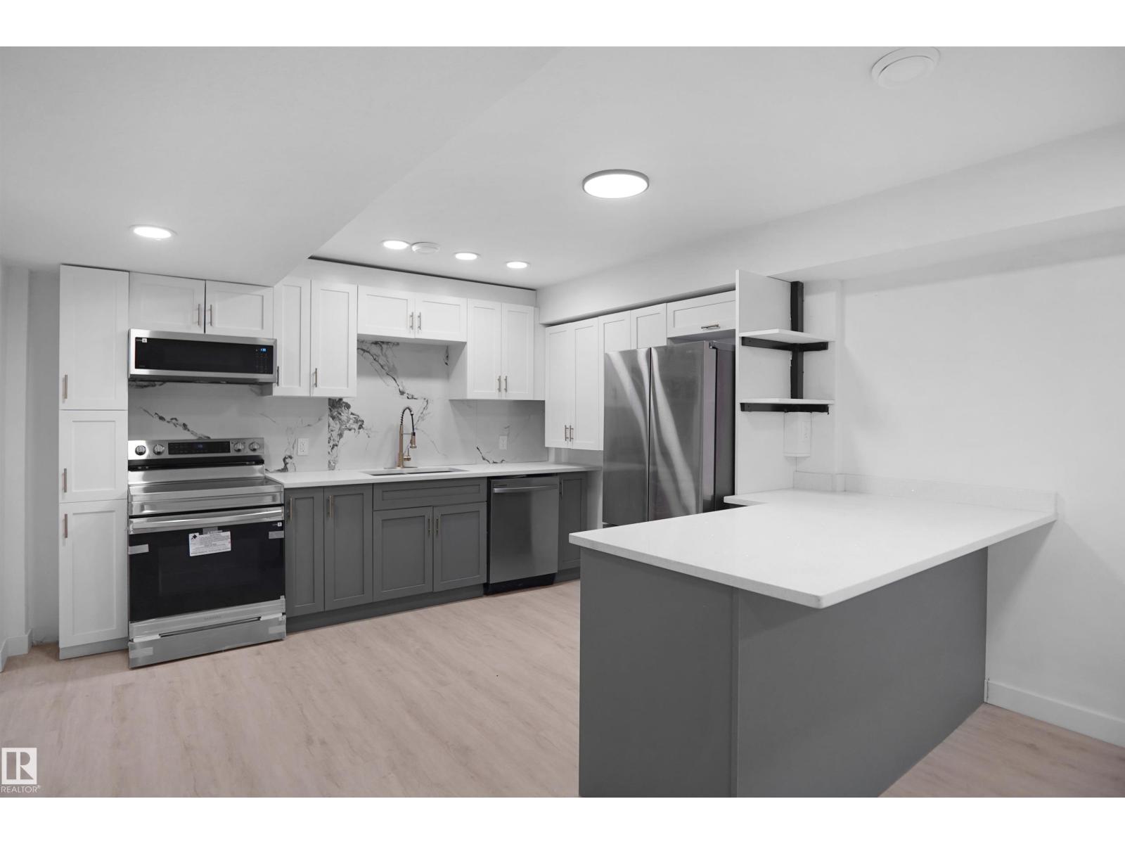 7501 95 AV NW - 48