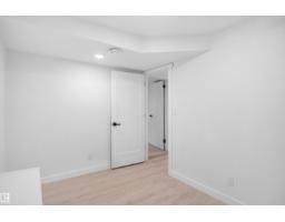 7501 95 Av Nw, Edmonton, AB T6C1X4 Photo 42