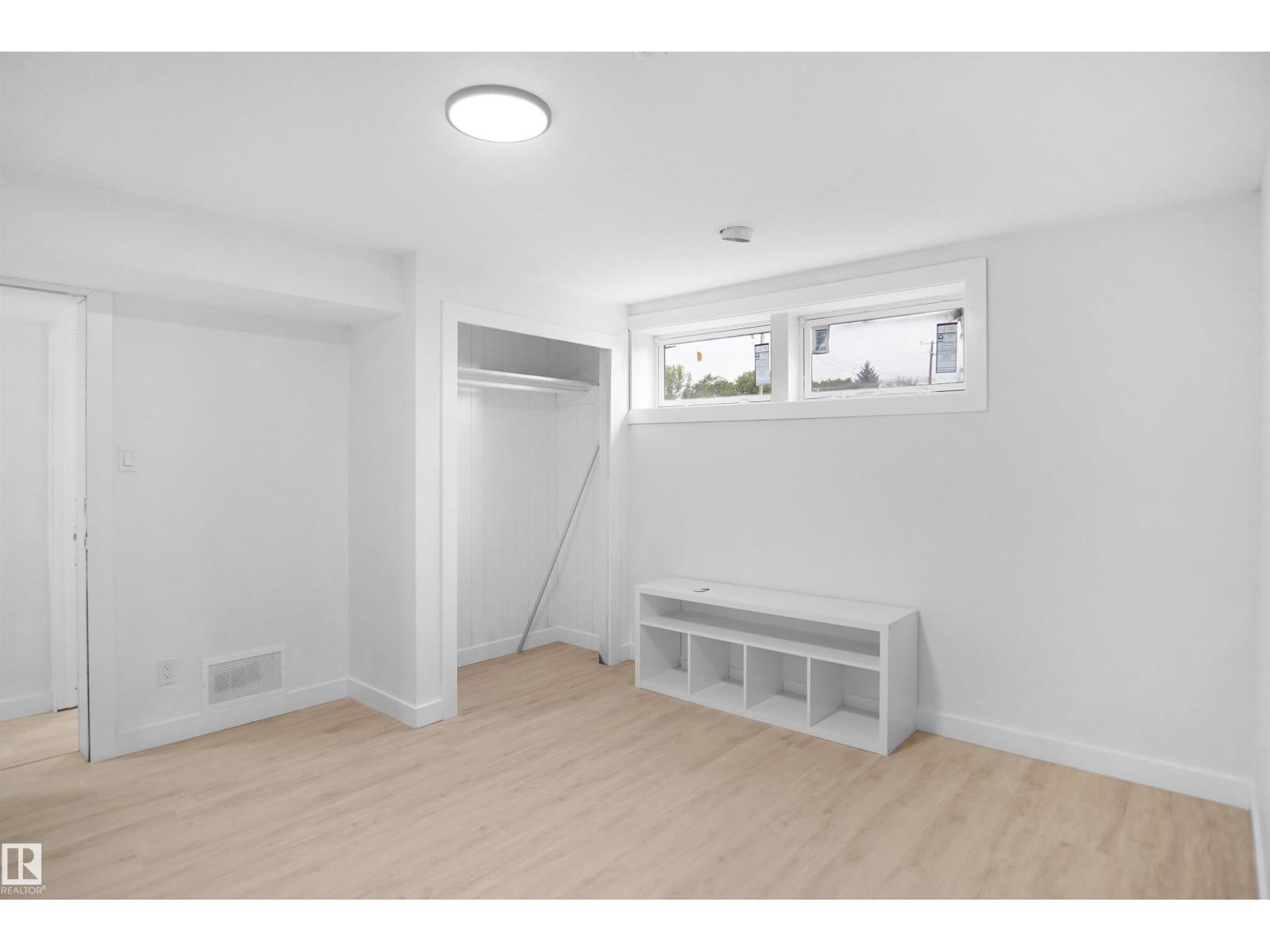 7501 95 AV NW - 44